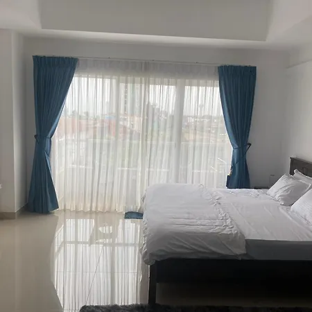 Ocean Breeze Studio Apartment By Jayko Negombo Exterior photo